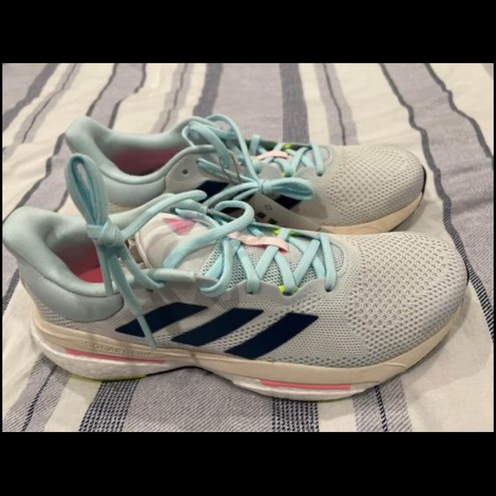 Adidas tennis shoes